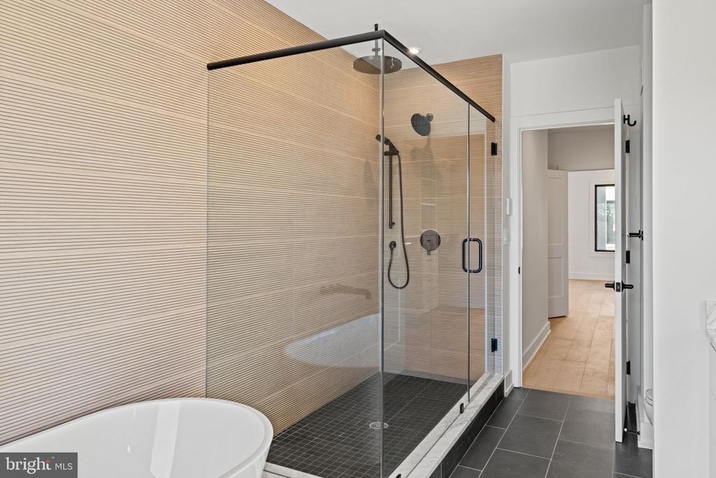 706 Latona Street - Photo 8
