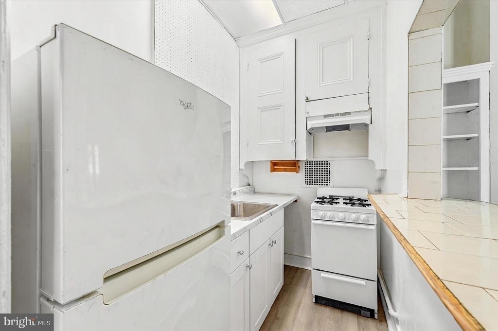 1817 Pine Street - Photo 5