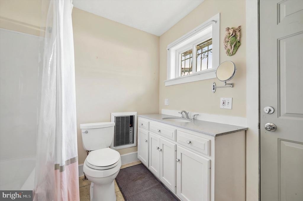 3220 Jasper Street - Photo 5