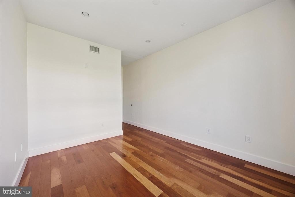 601 N 2nd Street N - Photo 9