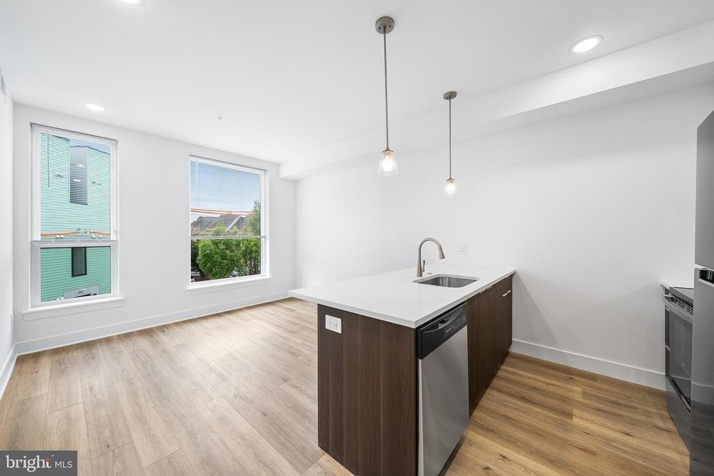 4324 Lancaster Avenue - Photo 7