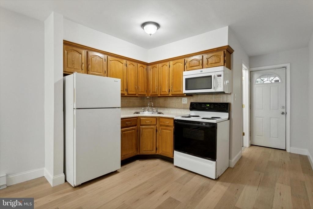 2143 E Albert Street - Photo 4