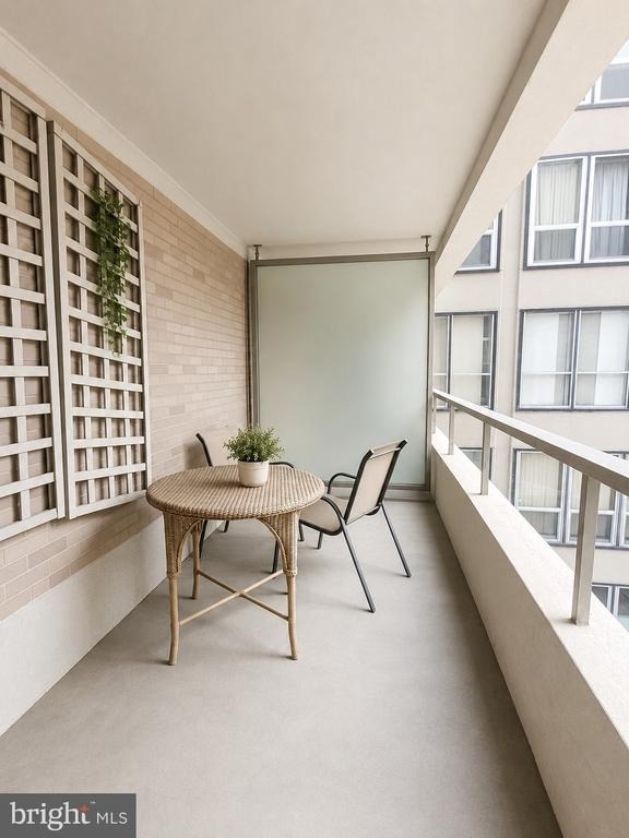 224 W Rittenhouse Square - Photo 8