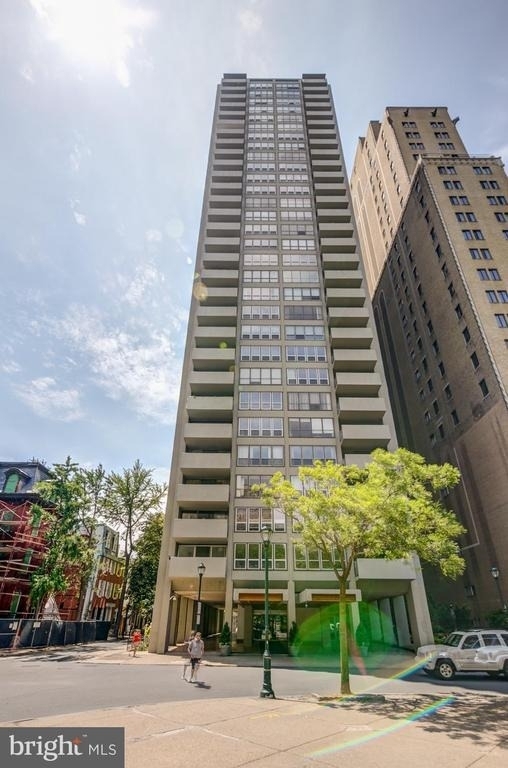 224 W Rittenhouse Square - Photo 16