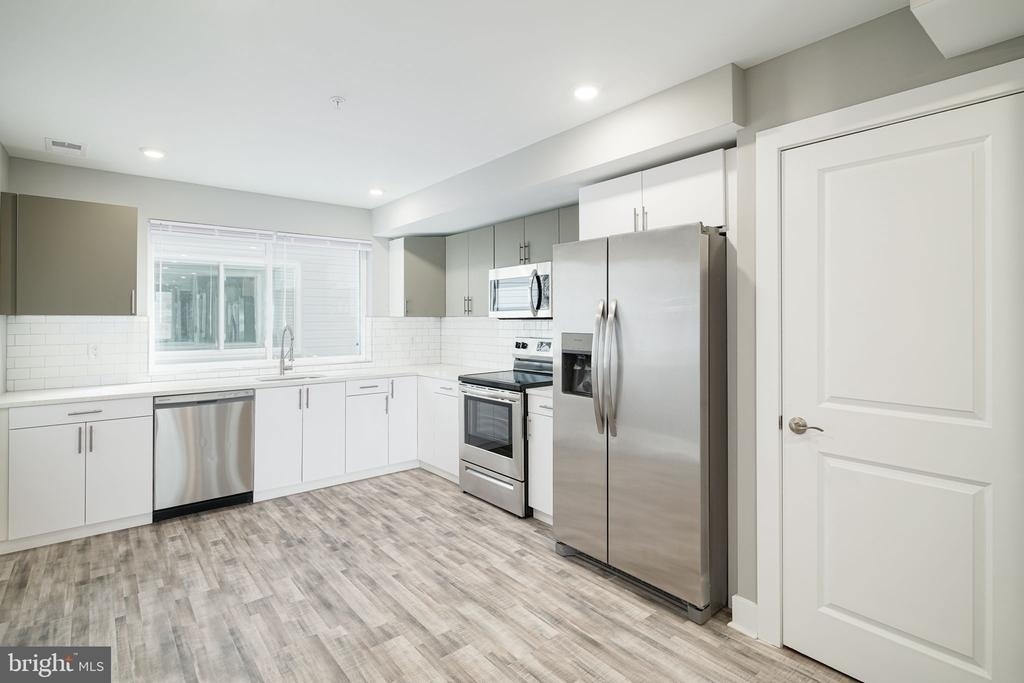 1443 N 8th Street - Photo 1