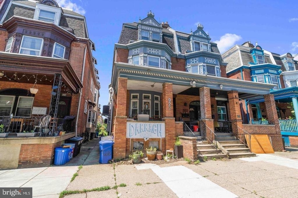 922 S 49th Street - Photo 1