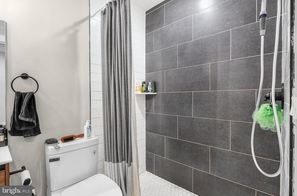 3965 Lancaster Avenue - Photo 9