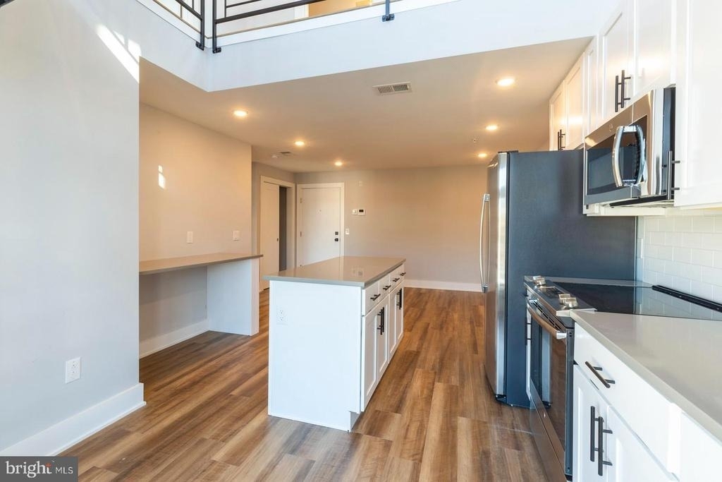 3965 Lancaster Avenue - Photo 6
