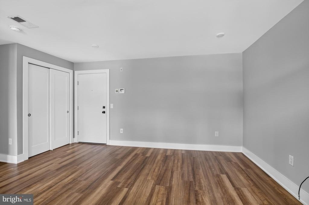 3965 Lancaster Avenue - Photo 7