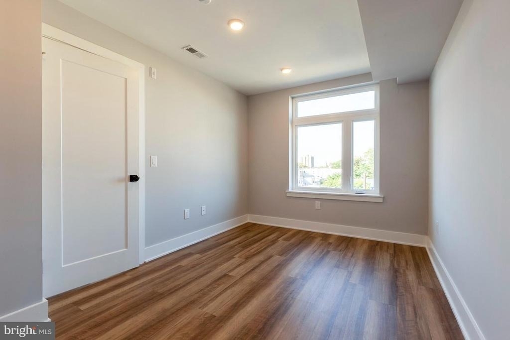 3965 Lancaster Avenue - Photo 15