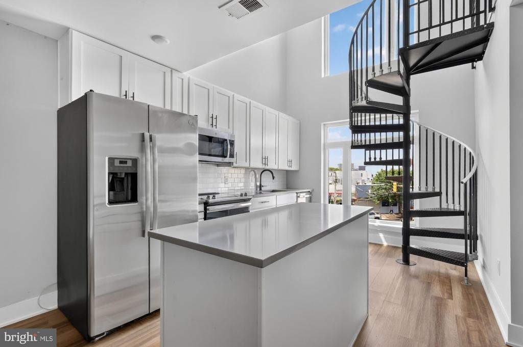 3965 Lancaster Avenue - Photo 9