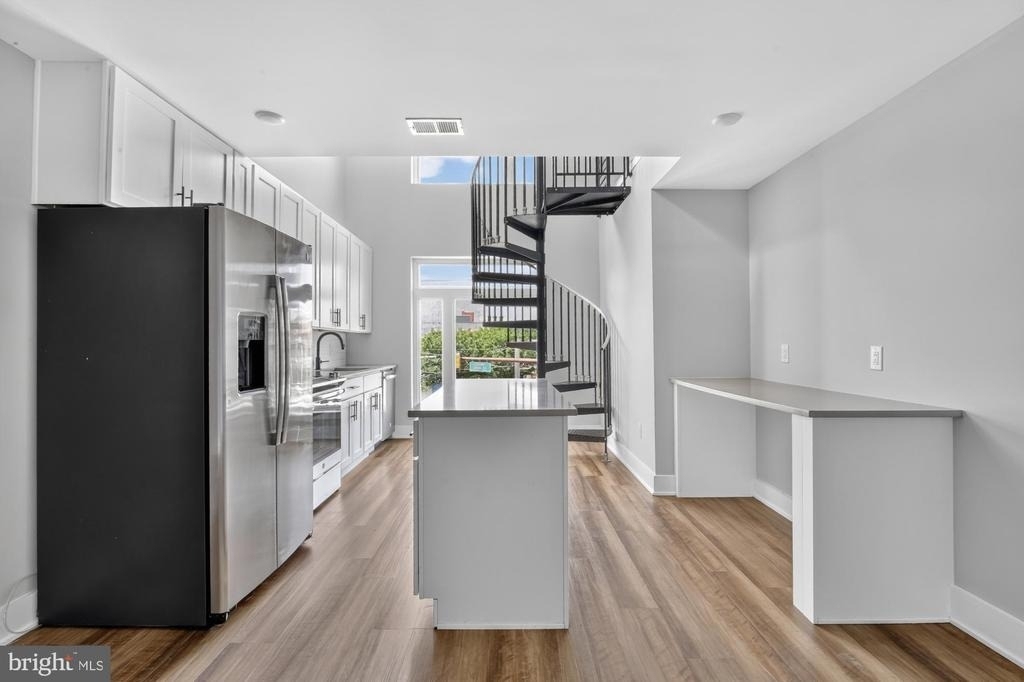 3965 Lancaster Avenue - Photo 8