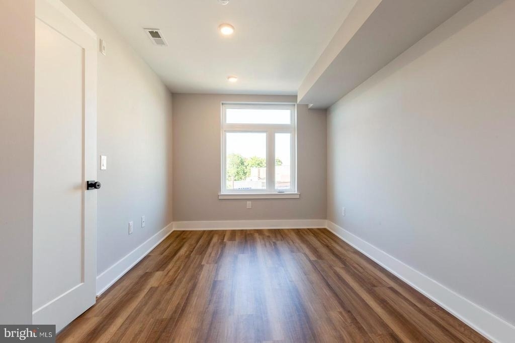 3965 Lancaster Avenue - Photo 13