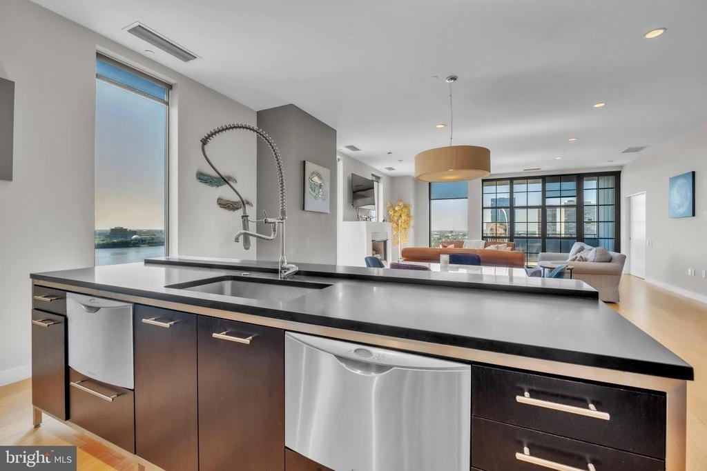108 Arch Street - Photo 8