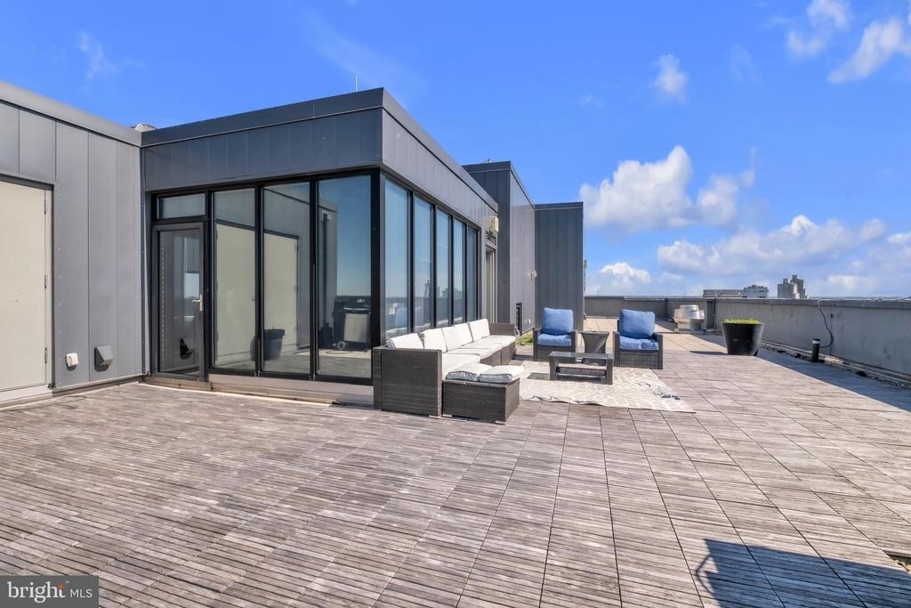 108 Arch Street - Photo 31