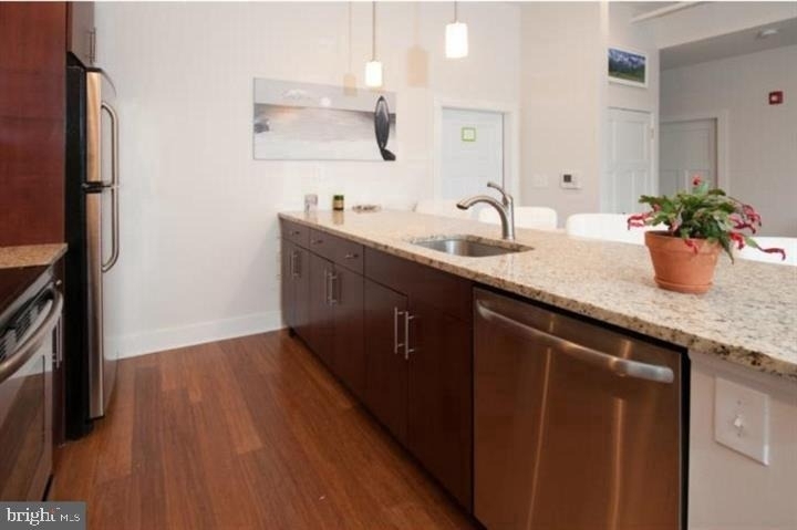 551 N Lawrence Street - Photo 2
