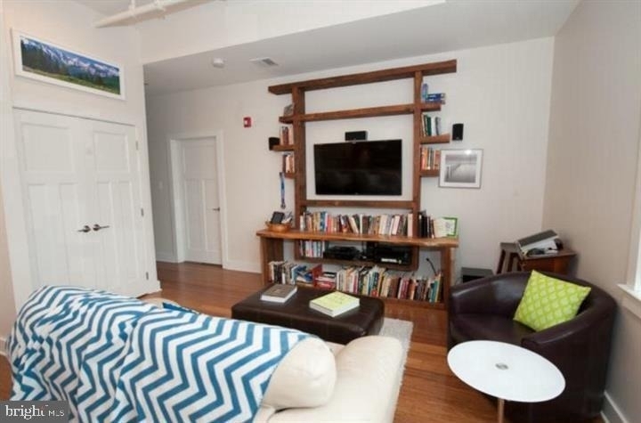 551 N Lawrence Street - Photo 6