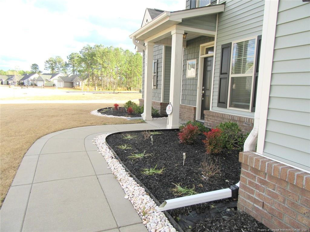 512 Rossendale Drive - Photo 3