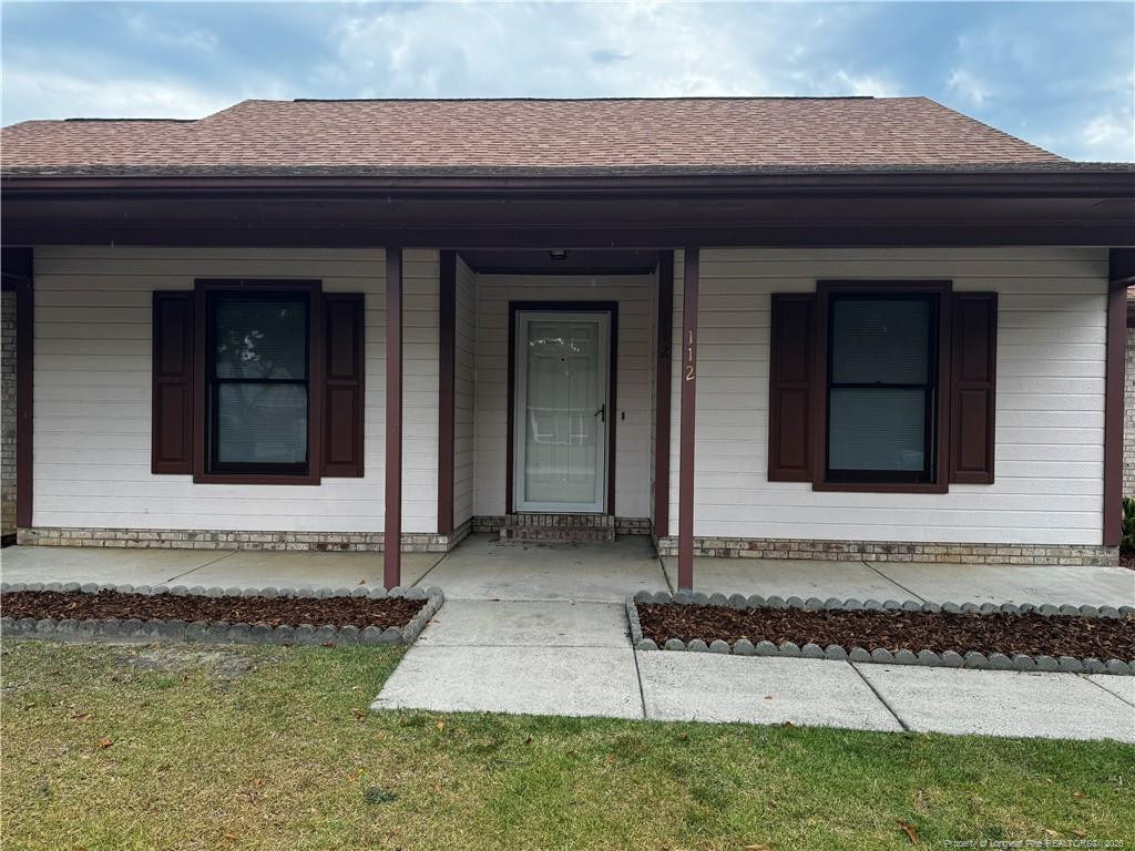 112 Thornbird Drive - Photo 2