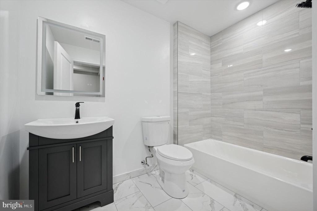 103 103 N 63rd - Photo 3