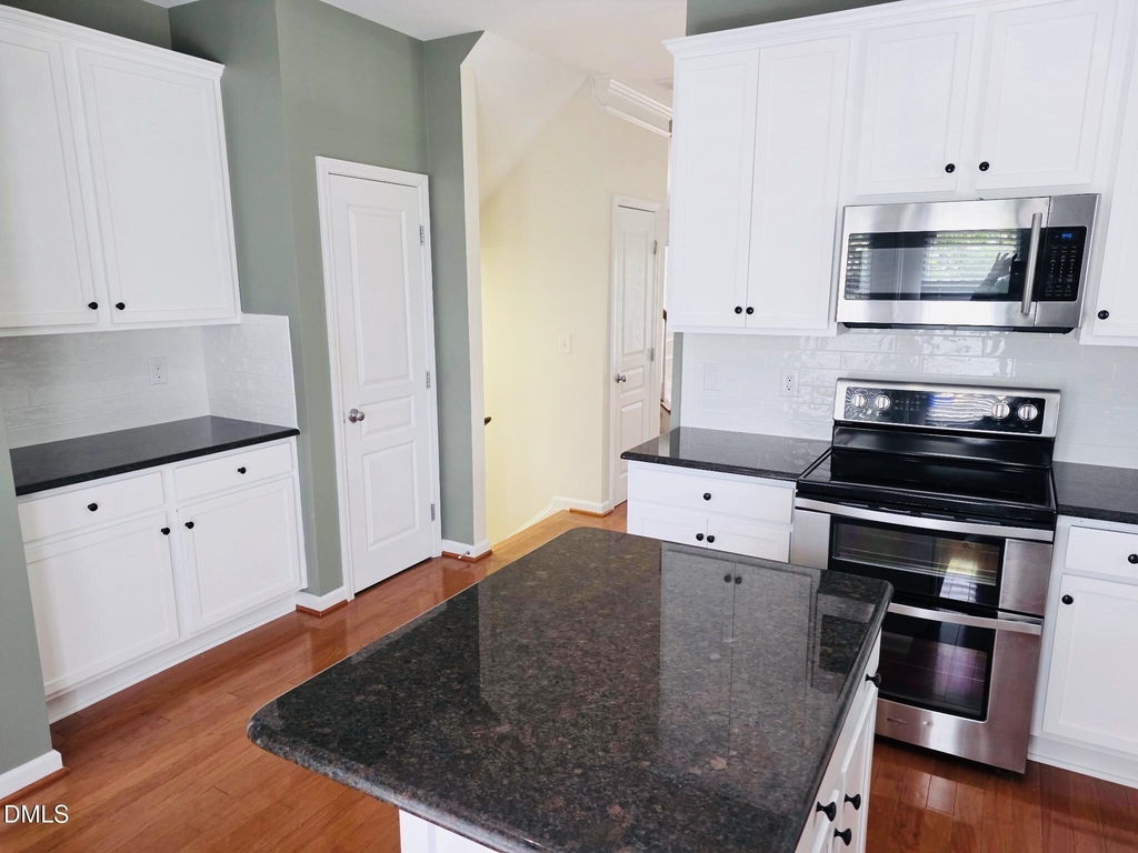 124 Braeside Court - Photo 17