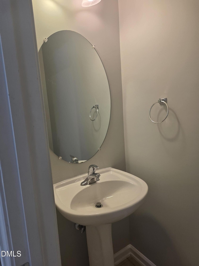 124 Braeside Court - Photo 6