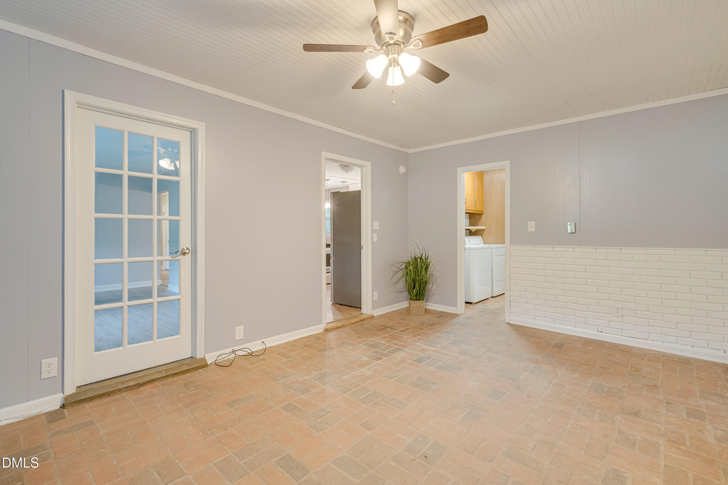 2026 Jefferson Drive - Photo 12