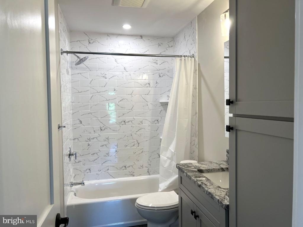 327 Garden Avenue - Photo 4