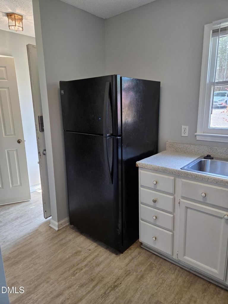 4425 Roller Court - Photo 7