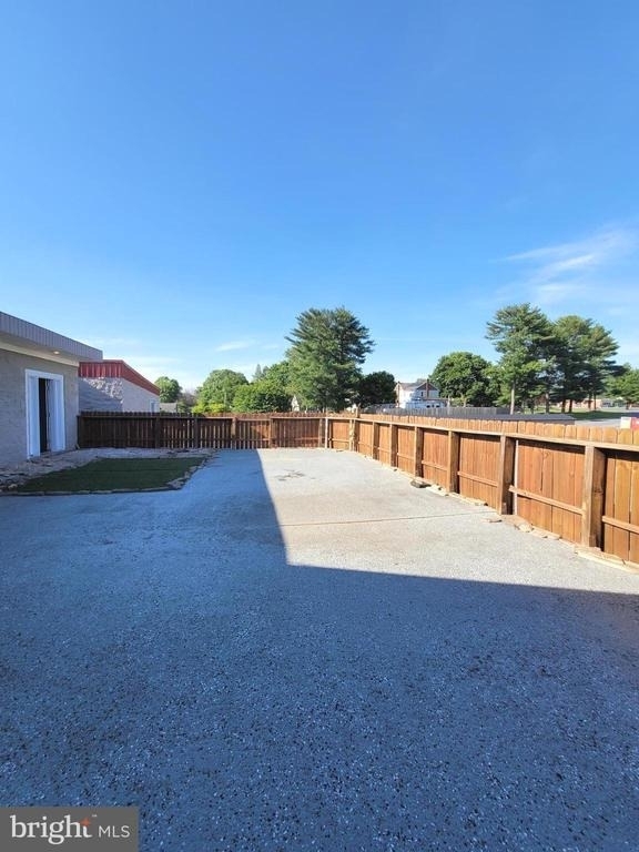 7888 Anthony Highway - Photo 15