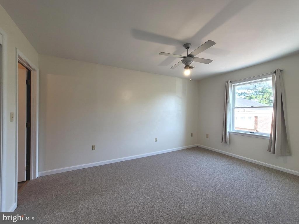 7888 Anthony Highway - Photo 24