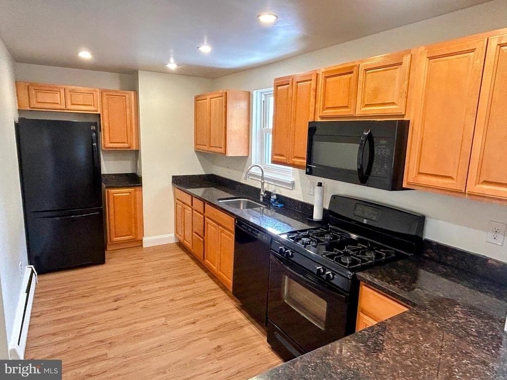 415 N Jackson Street - Photo 7