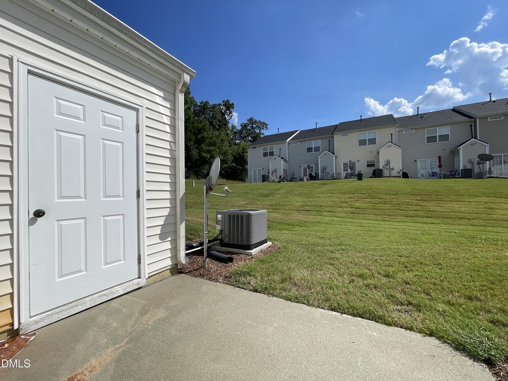1304 Cozart - Photo 25