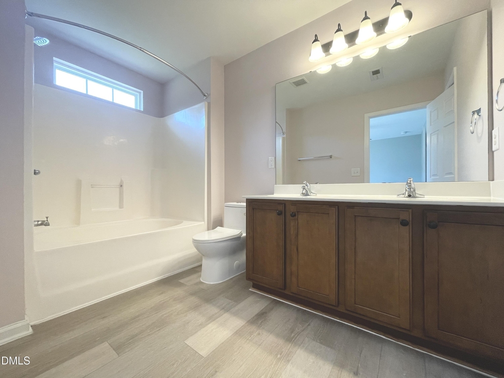 1304 Cozart - Photo 12