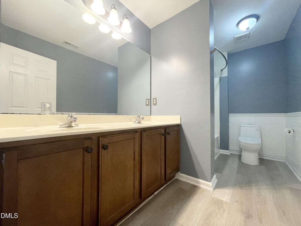 1304 Cozart - Photo 18