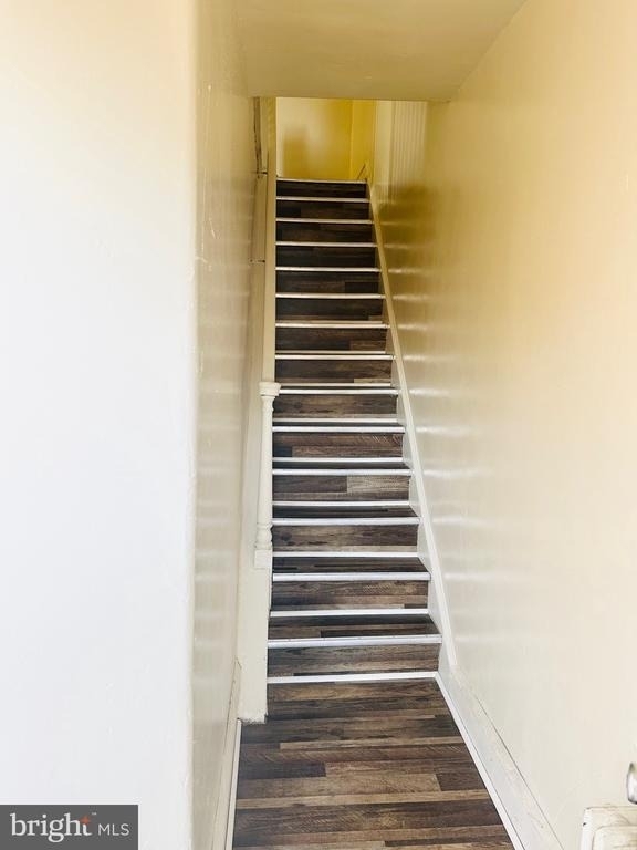 202 Long Lane - Photo 1