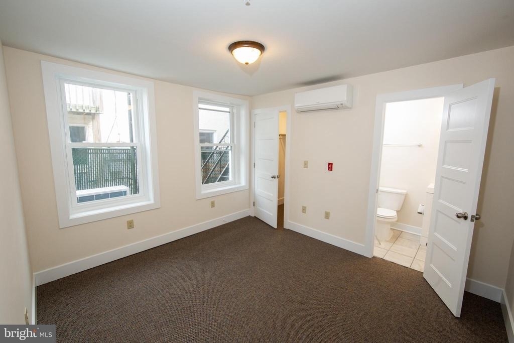 119 E Market Street - Photo 7