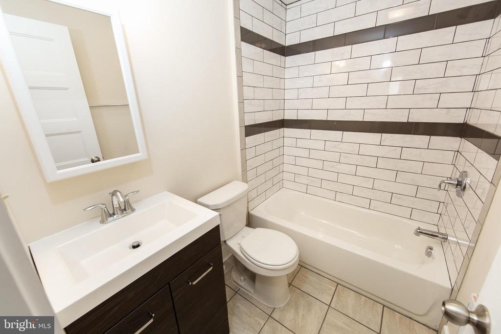 119 E Market Street - Photo 17