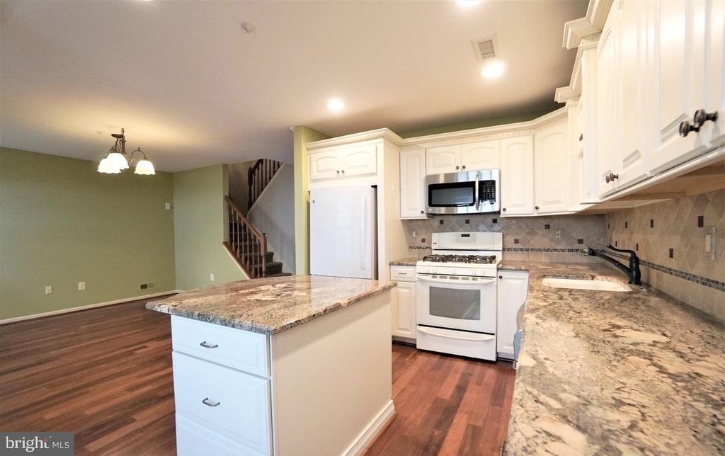 2607 Virginia Lane - Photo 11