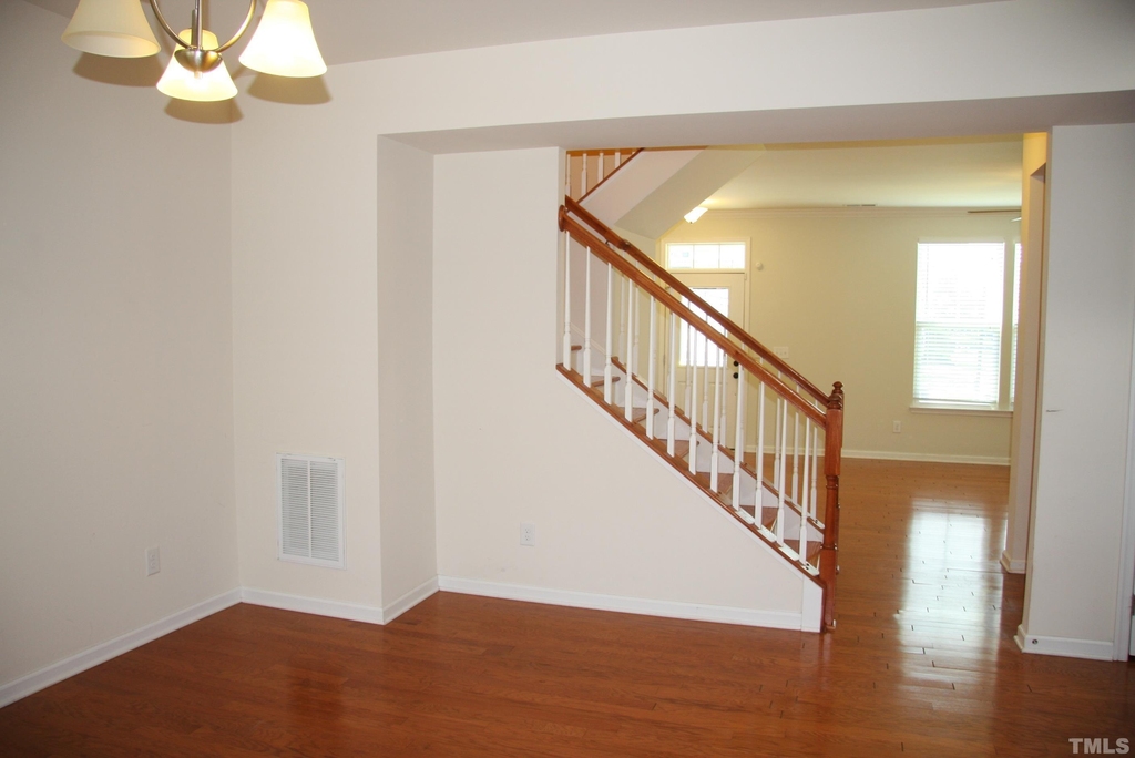 1012 Semora Lane - Photo 9