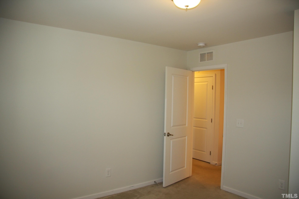 1012 Semora Lane - Photo 21
