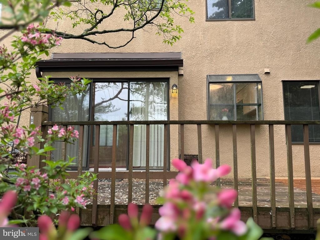 104 Sayre Dr - Photo 33