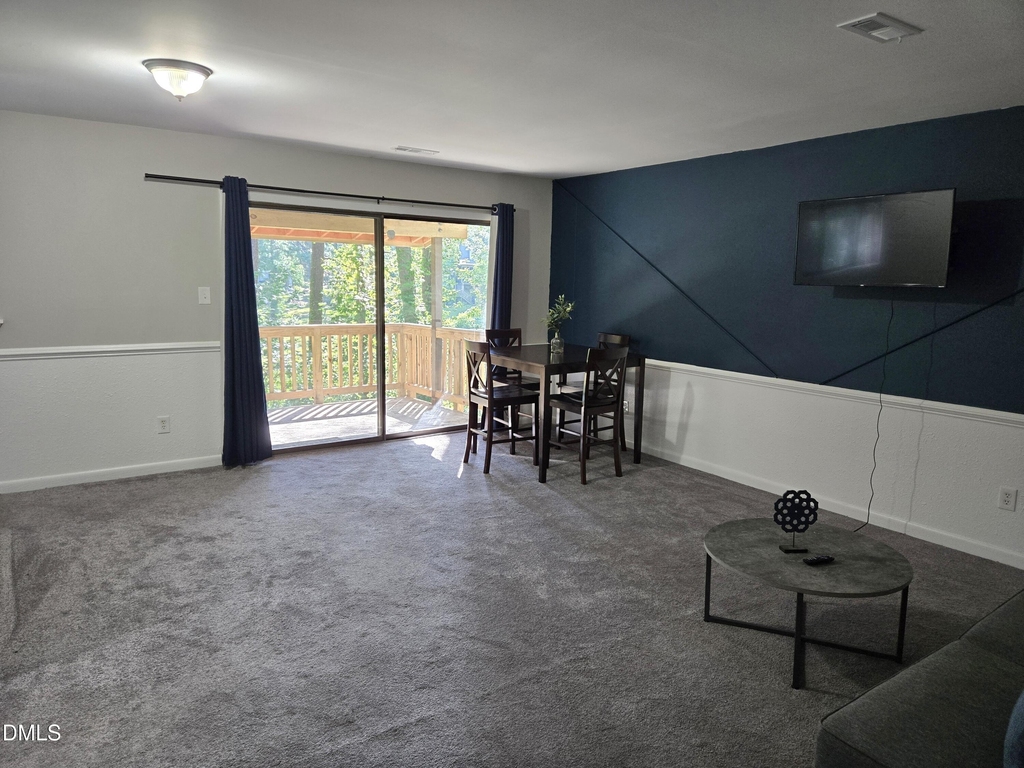 660 Pine Ridge Place - Photo 3