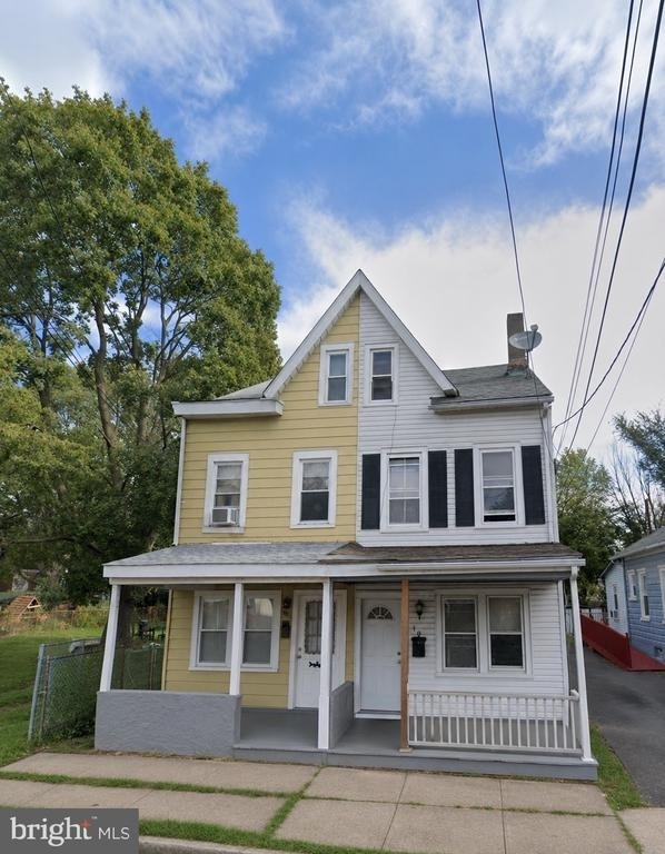 18 Wiley Avenue - Photo 0
