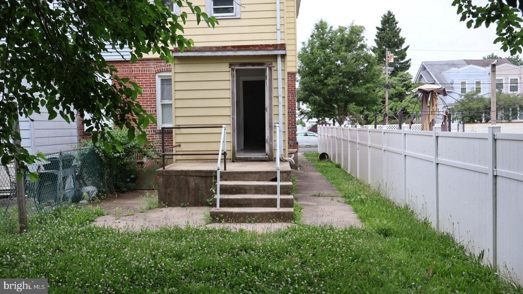 410 Commonwealth Avenue - Photo 9