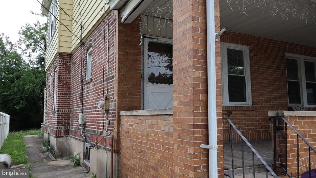410 Commonwealth Avenue - Photo 8