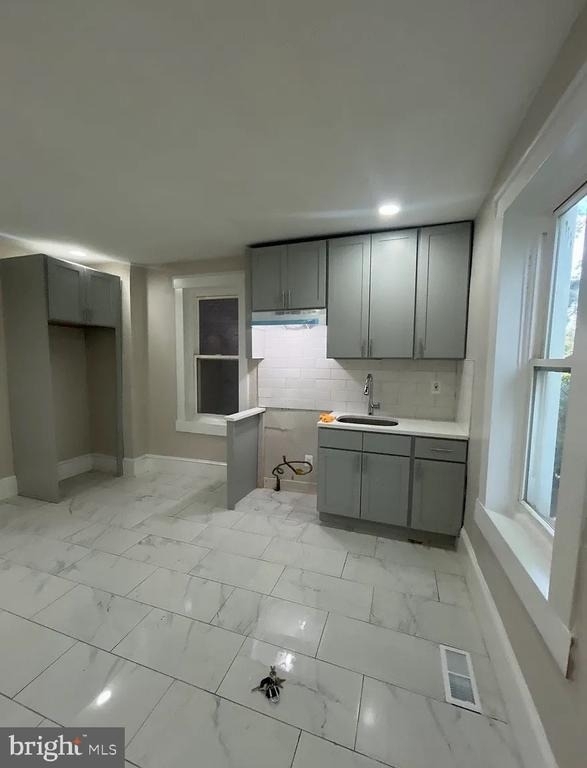 60 Mechanics Avenue - Photo 2