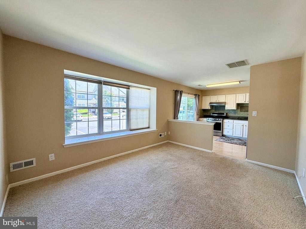 5504 Essex La - Photo 4
