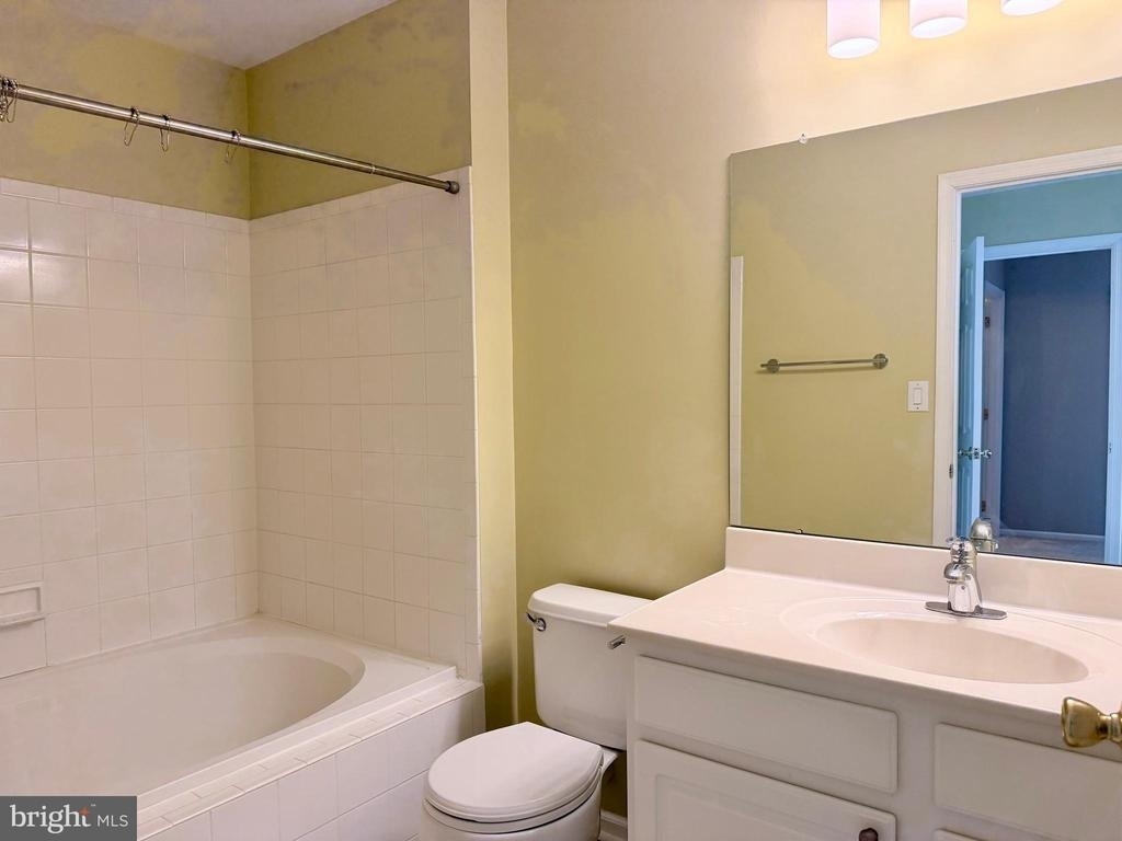 5504 Essex La - Photo 17