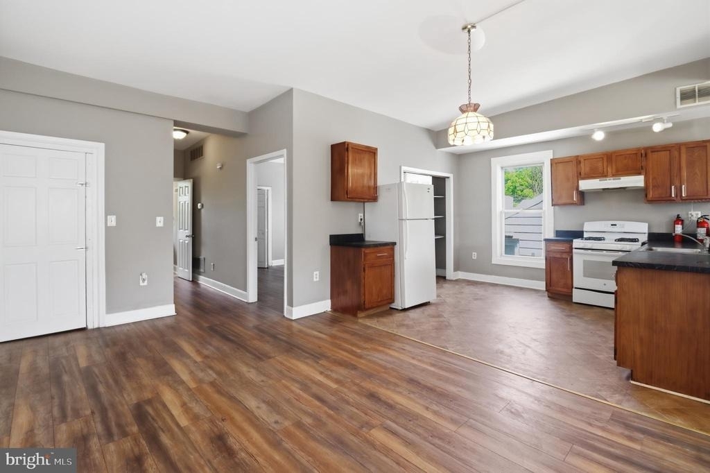 24369 W Main Street - Photo 10